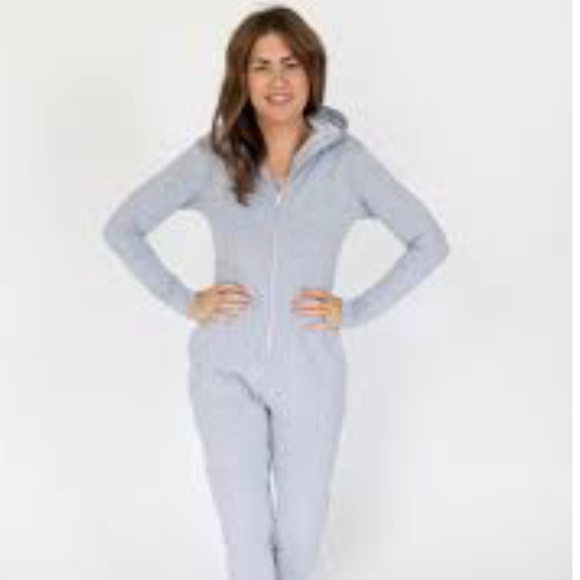 smash + tess x jillian harris jilly jogger romper - Picture 1 of 2